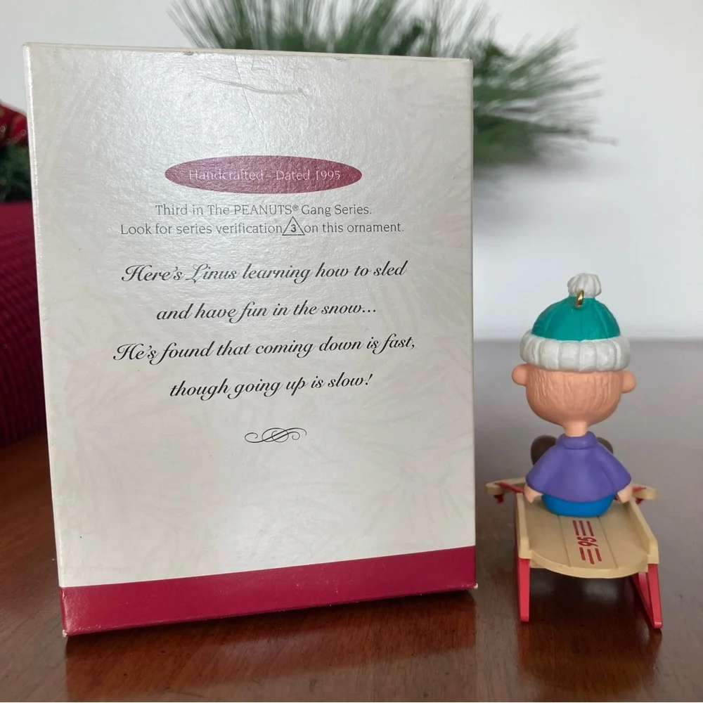 3/$35 HALLMARK 1995 Linus